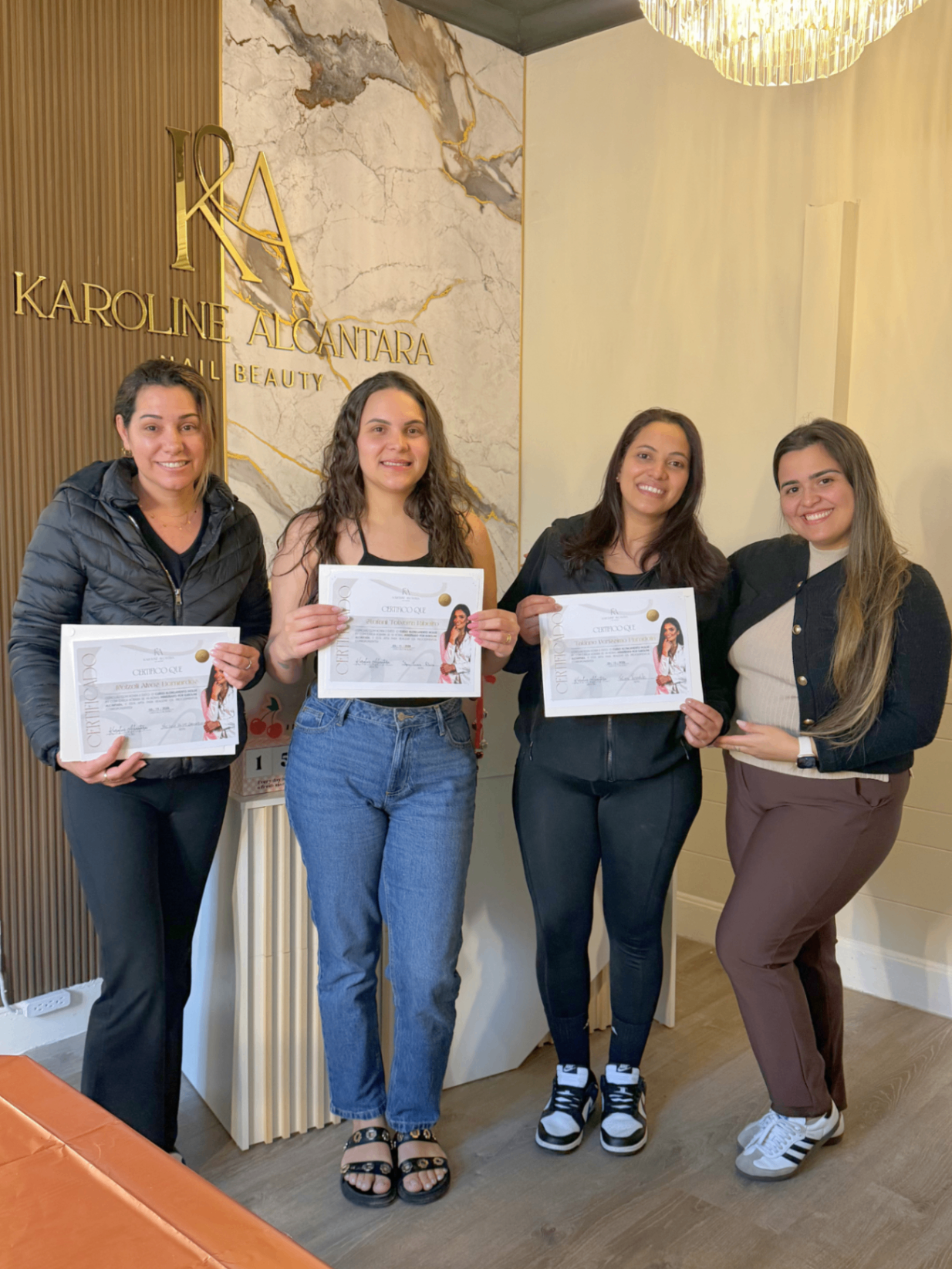 Aluna formada — Karoline Alcantara Nails Academy 6
